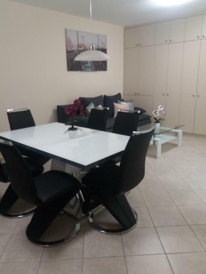 Апартаменты Centrum Apartman Сегед Экстерьер фото