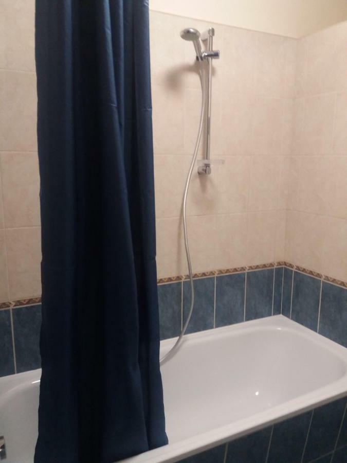 Апартаменты Centrum Apartman Сегед Экстерьер фото
